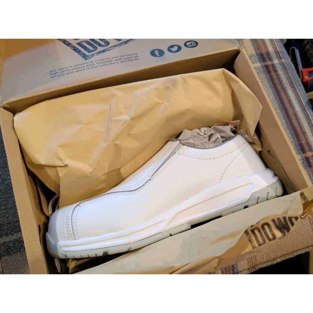 NWT Nautilus Safety Footwear Slip-On Men's White Safety Toe Work Shoes, 10 M